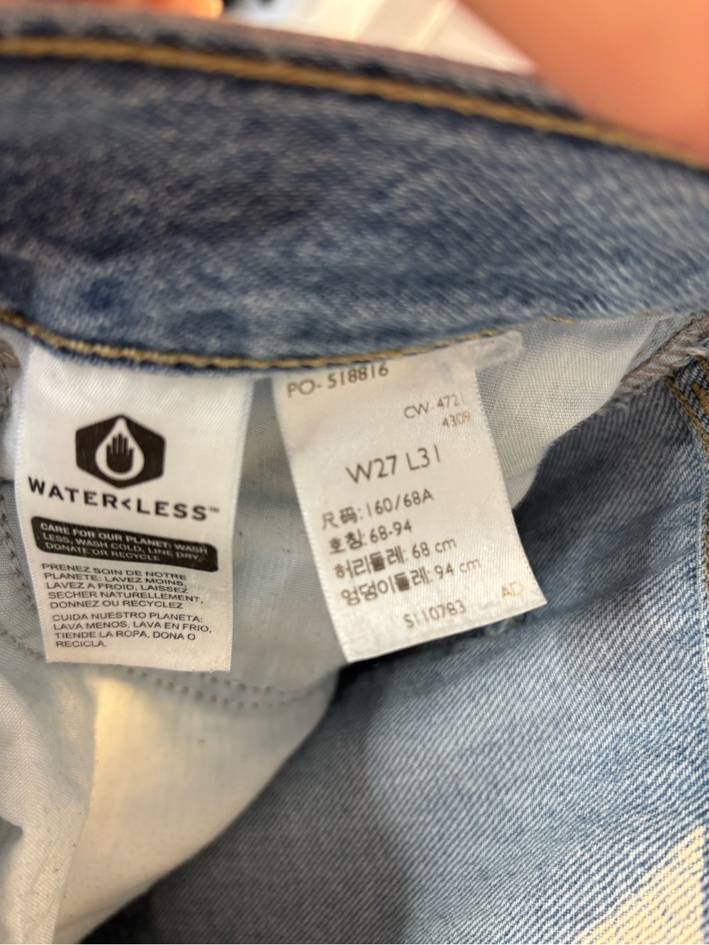 Levis High Waisted Straight leg in light - med blue wash 27/31 - Picture 6 of 7